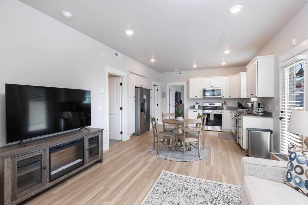 Charming 3-Bedroom In Vibrant New Neighborhood Billings Luaran gambar